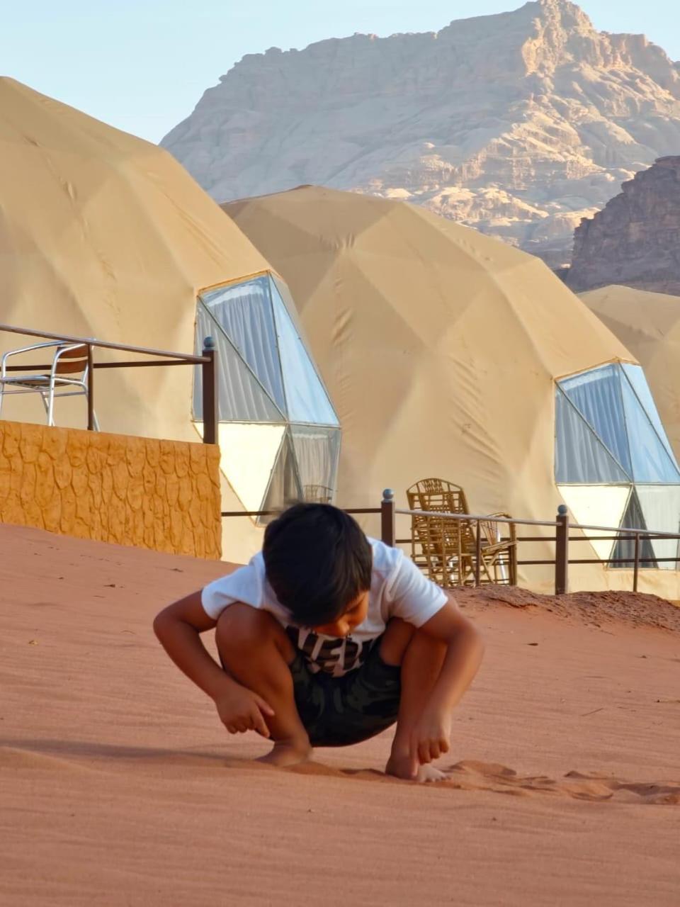 Rum Royal Flower Luxury Camp Wadi Rum Exterior foto